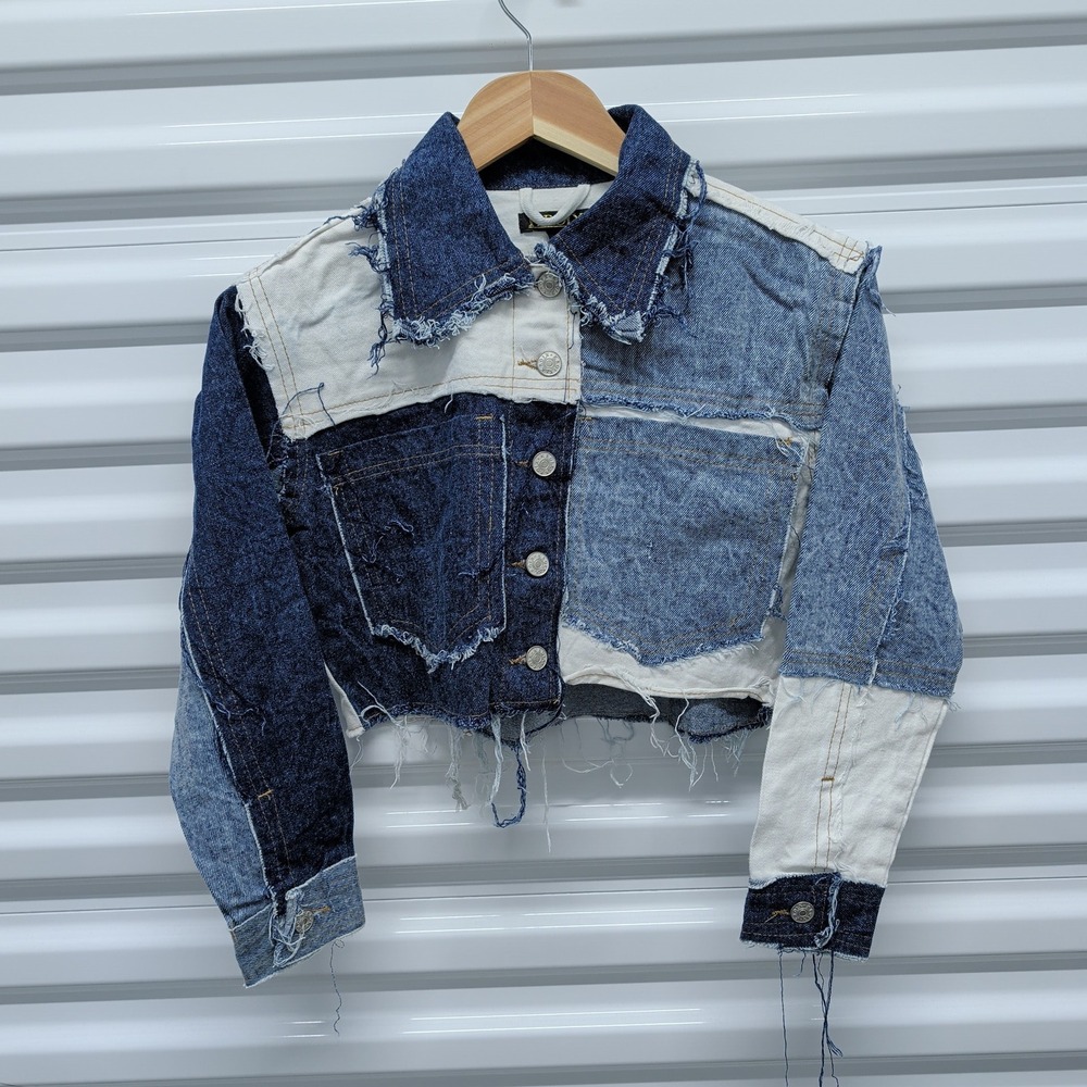 Kroix Colorblock Denim Jacket Size‎ L Womens Blue White Patchwork Cropped Frayed